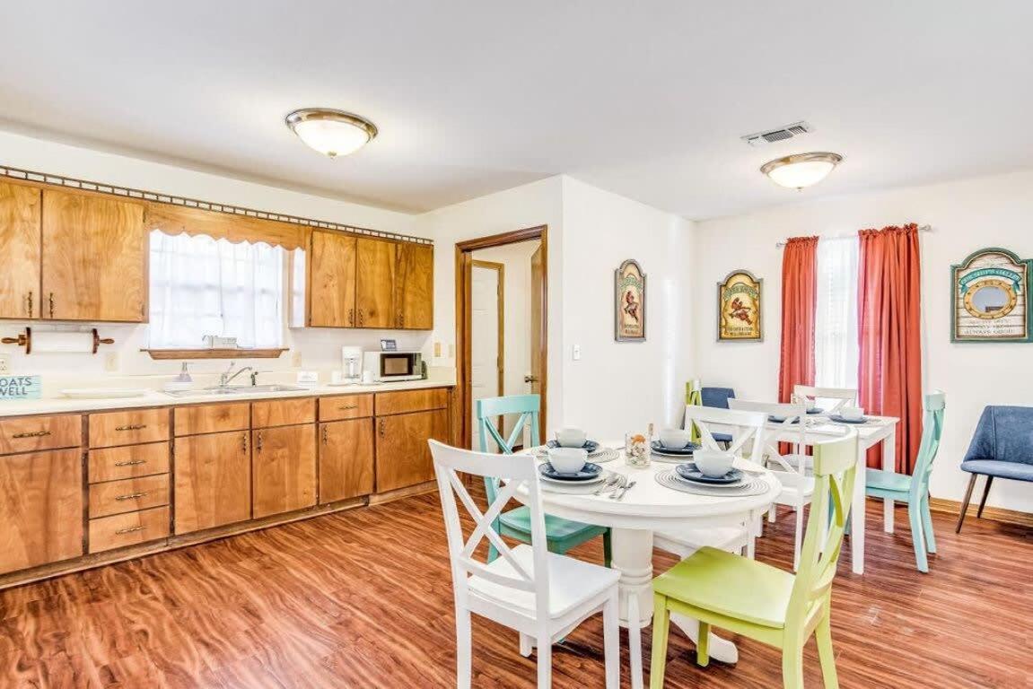 Brilliant In Bellview-Back Unit-- Mins To Nas Pensacola, Beach, Shopping Экстерьер фото