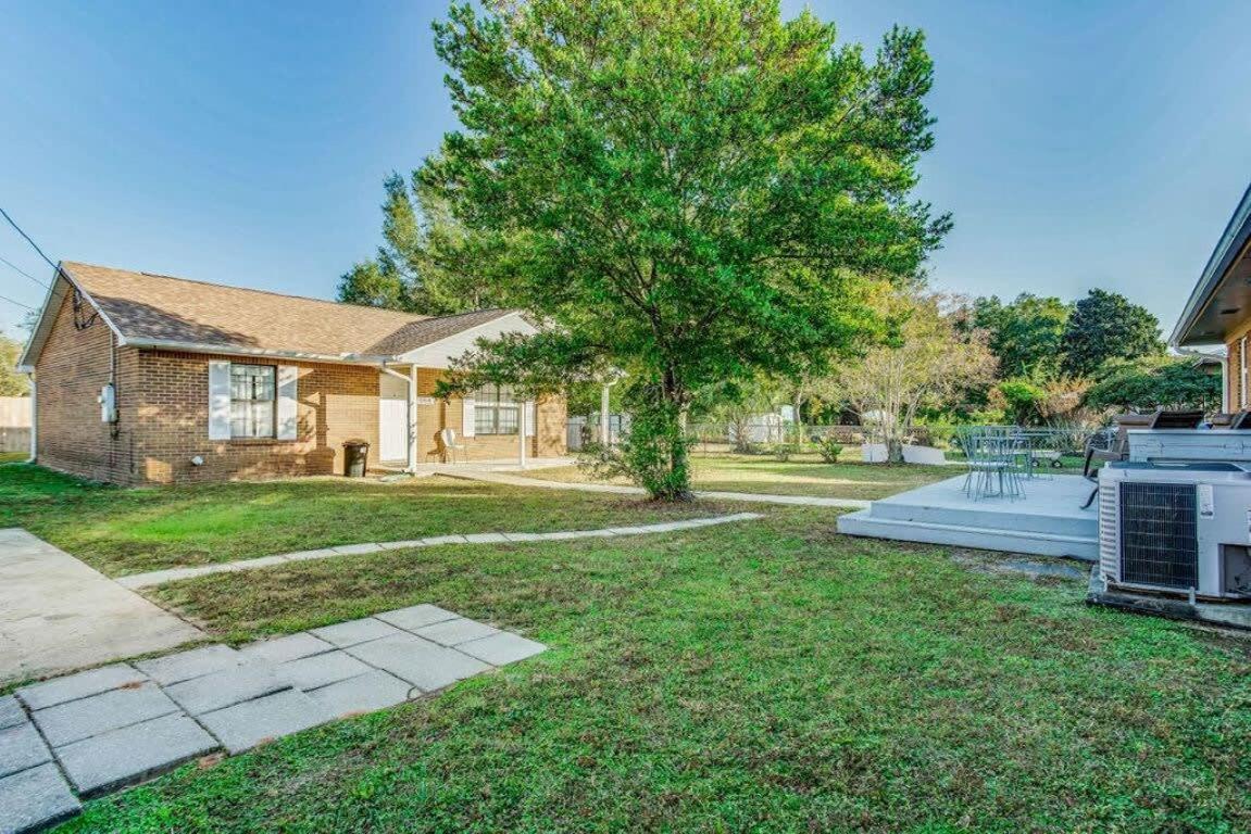 Brilliant In Bellview-Back Unit-- Mins To Nas Pensacola, Beach, Shopping Экстерьер фото