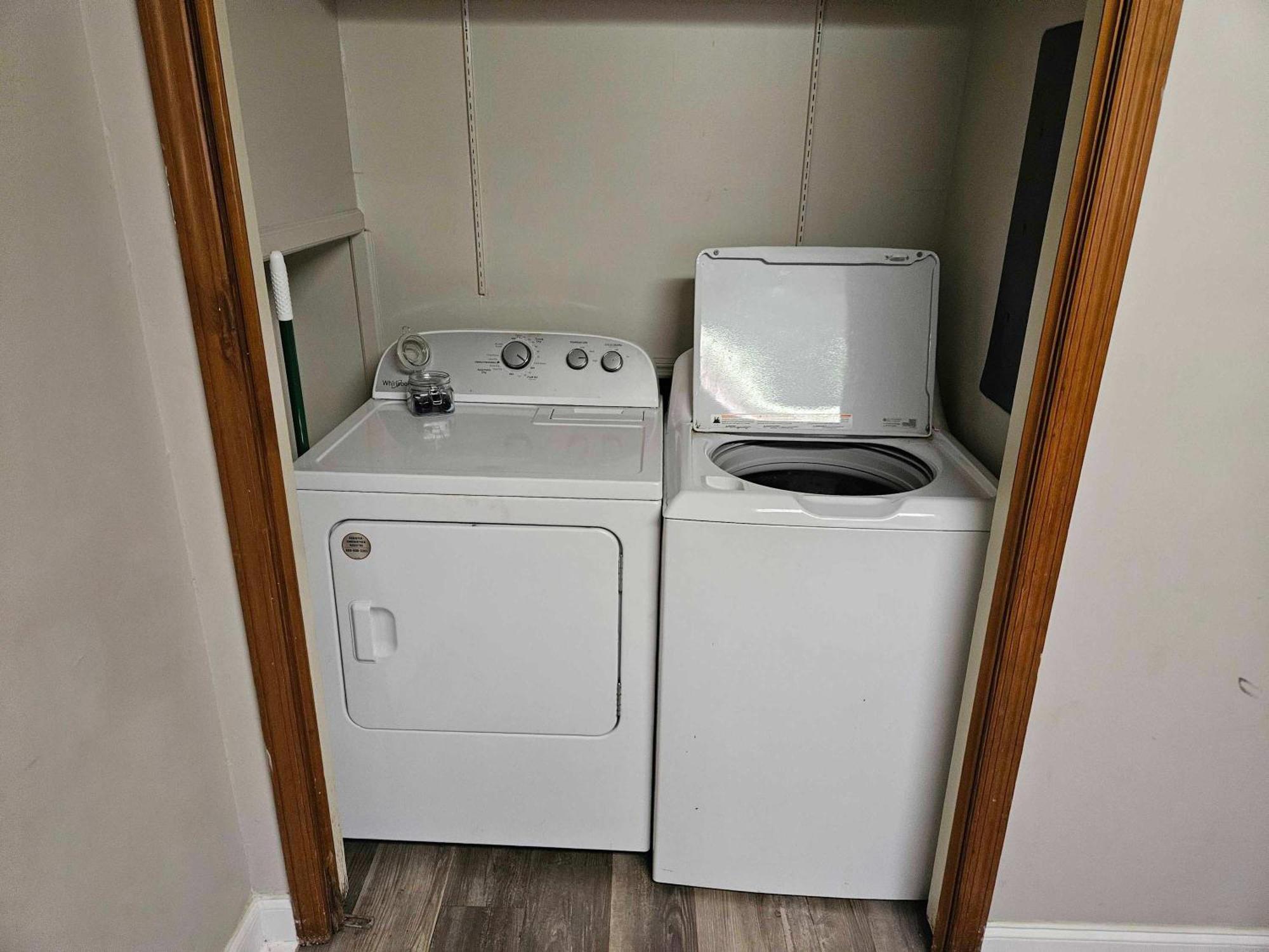 Brilliant In Bellview-Back Unit-- Mins To Nas Pensacola, Beach, Shopping Экстерьер фото